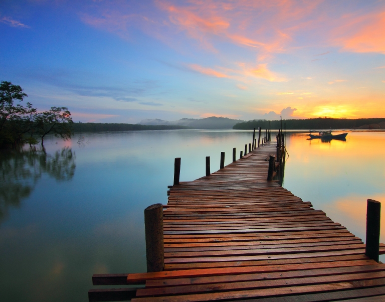 DREAM IT. WRITE IT. DO IT.